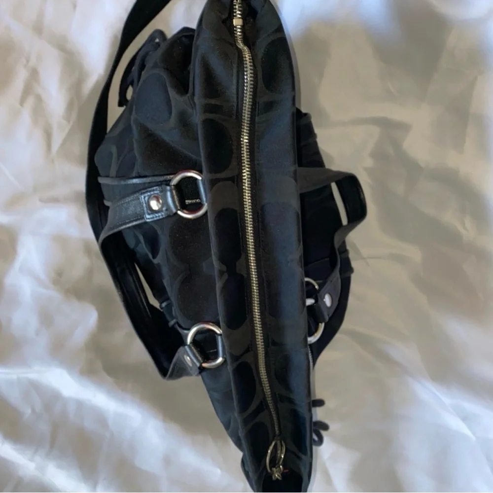 Coach Black Shoulder Bag with Silver Details - Picture 6 of 9